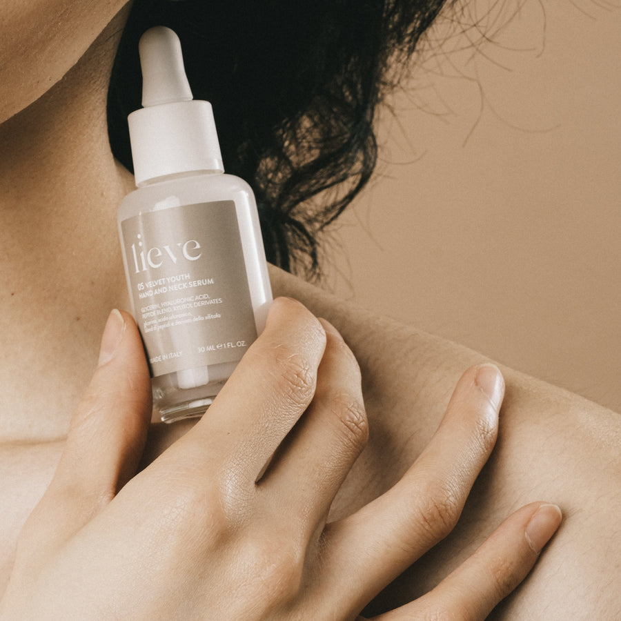 05 VELVET YOUTH HAND AND NECK SERUM